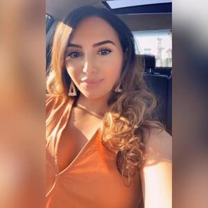 Meet your Posher, Monica